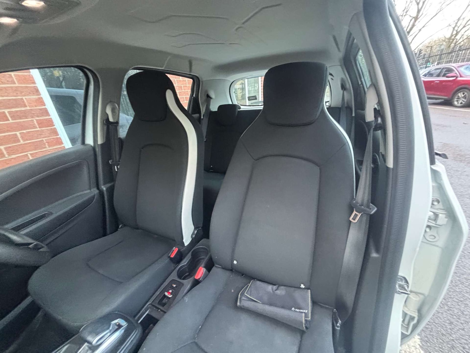 Used Renault Zoe 2020 for sale - 77240420: Photo 30