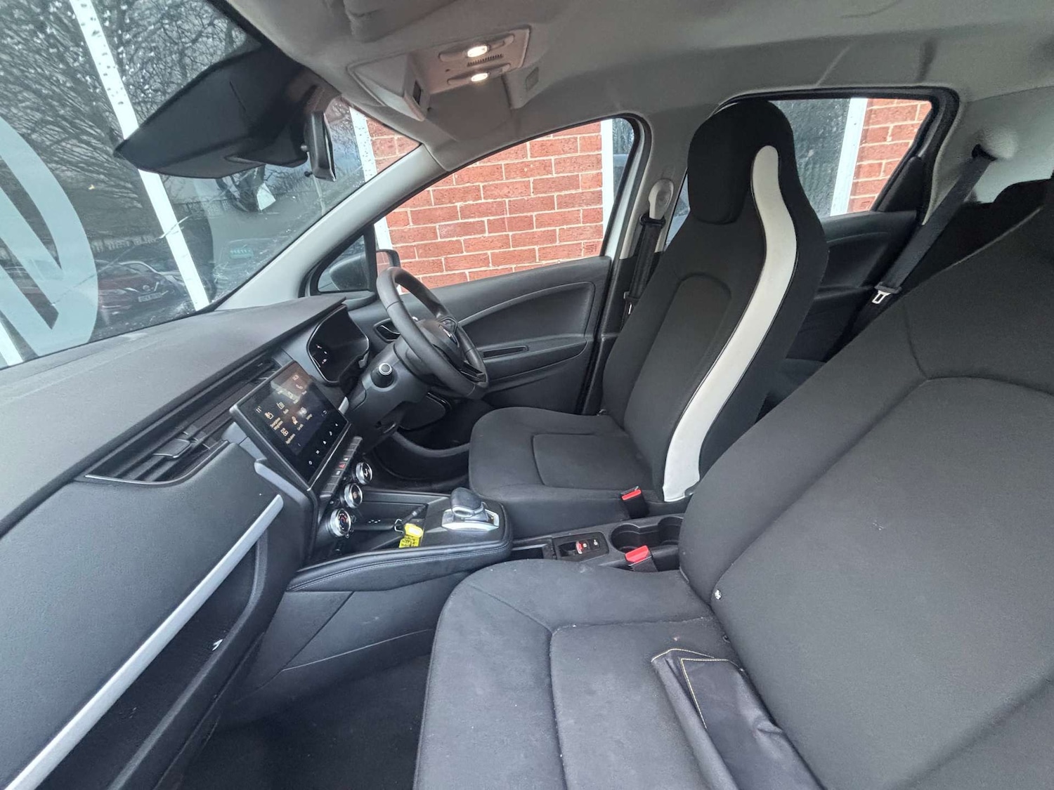 Used Renault Zoe 2020 for sale - 77240420: Photo 31