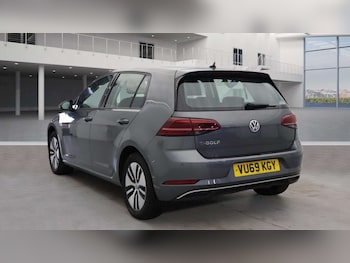 Used Volkswagen Golf 2019 for sale - 77409773: Photo