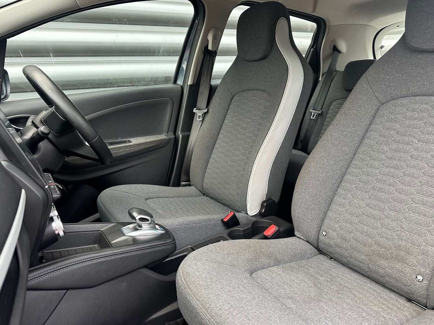 Used Renault Zoe 2021 for sale - 76923105: Photo 25