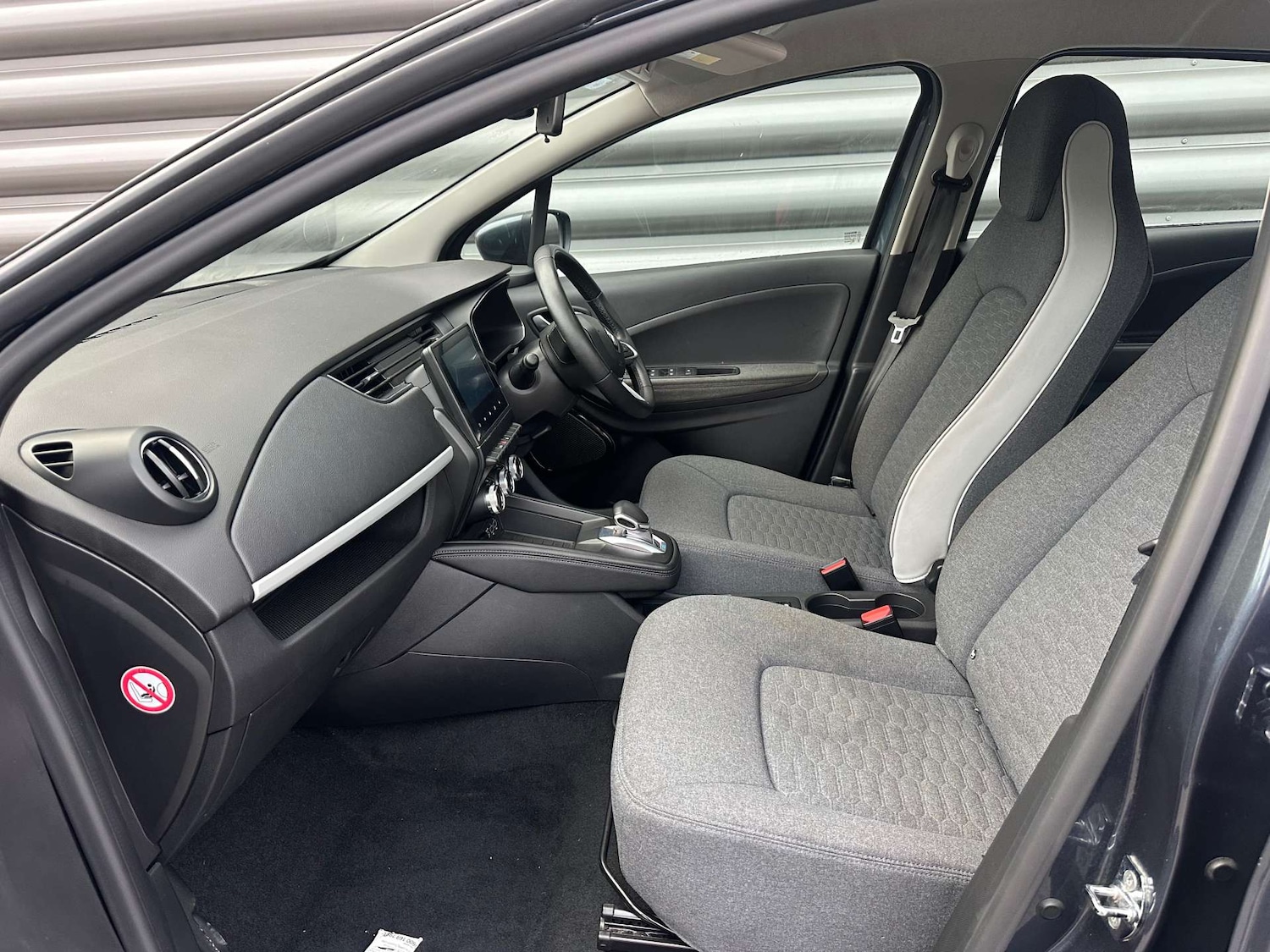 Used Renault Zoe 2021 for sale - 76923105: Photo 36