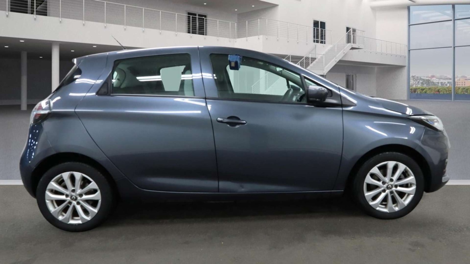 Used Renault Zoe 2021 for sale - 76923105: Photo 5