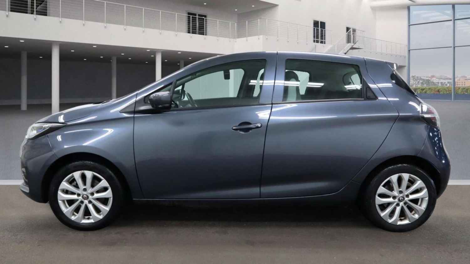 Used Renault Zoe 2021 for sale - 76923105: Photo 6