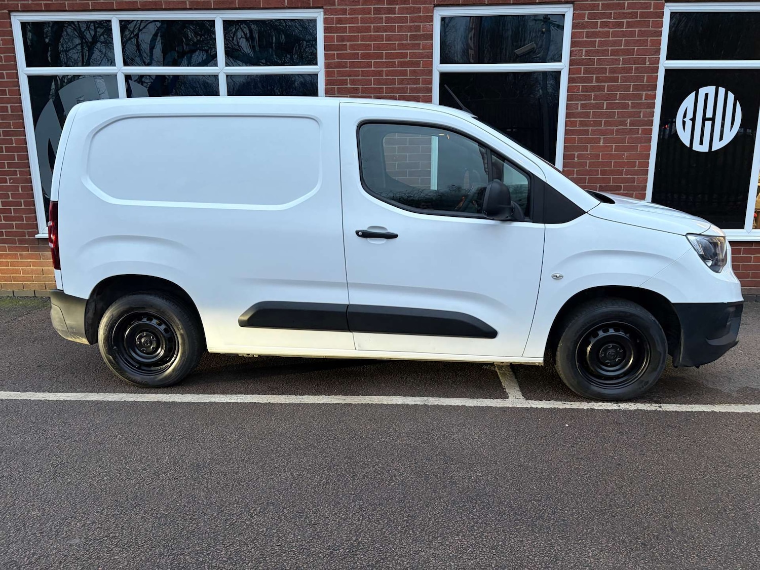 Used Vauxhall Combo 2021 for sale - 77241996: Photo 3