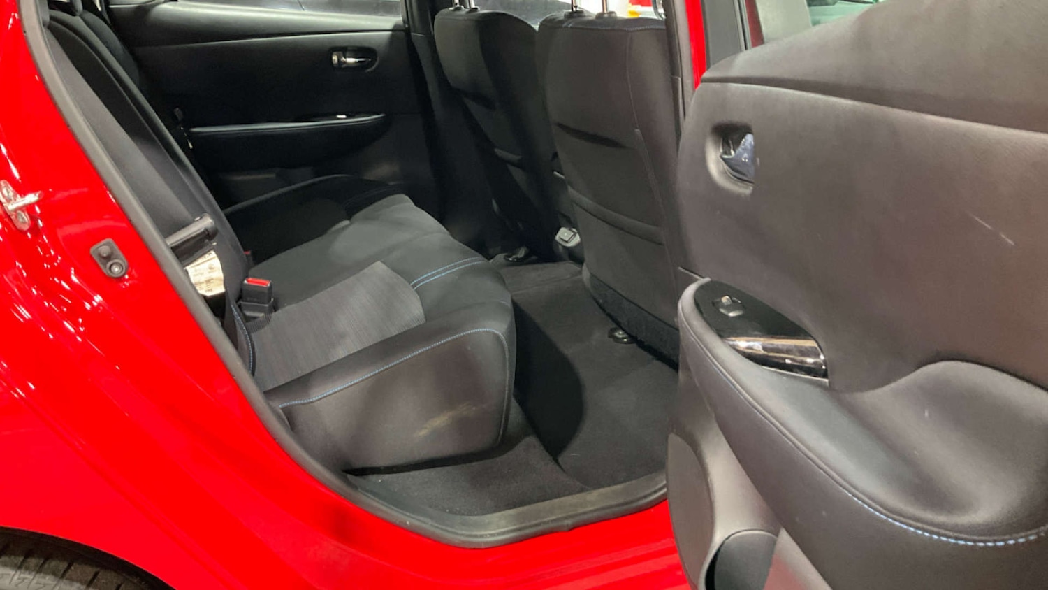 Used Nissan Leaf 2021 for sale - 77954374: Photo 10