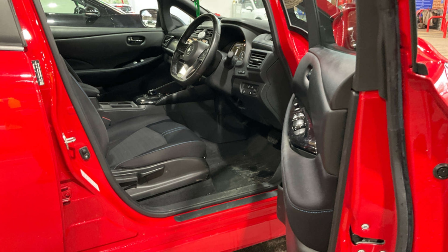 Used Nissan Leaf 2021 for sale - 77954374: Photo 11