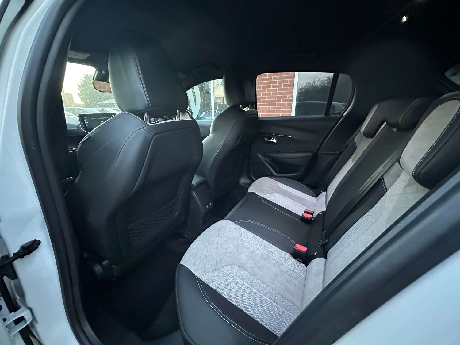 Used Peugeot 208 2021 for sale - 77601960: Photo 32