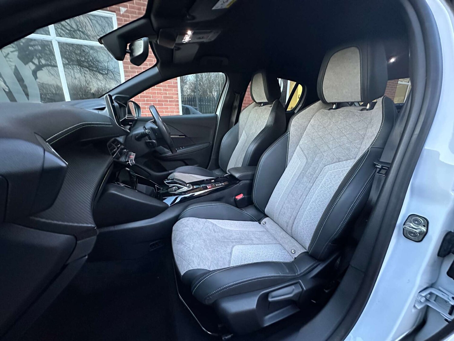 Used Peugeot 208 2021 for sale - 77601960: Photo 33