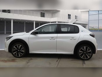 Used Peugeot 208 2021 for sale - 77601960: Photo