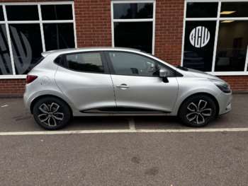 Used Renault Clio 2019 for sale - 75118231: Photo