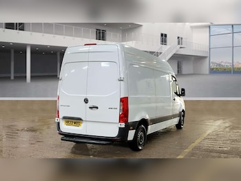 Used Mercedes-Benz Sprinter 2022 for sale - 77107225: Photo