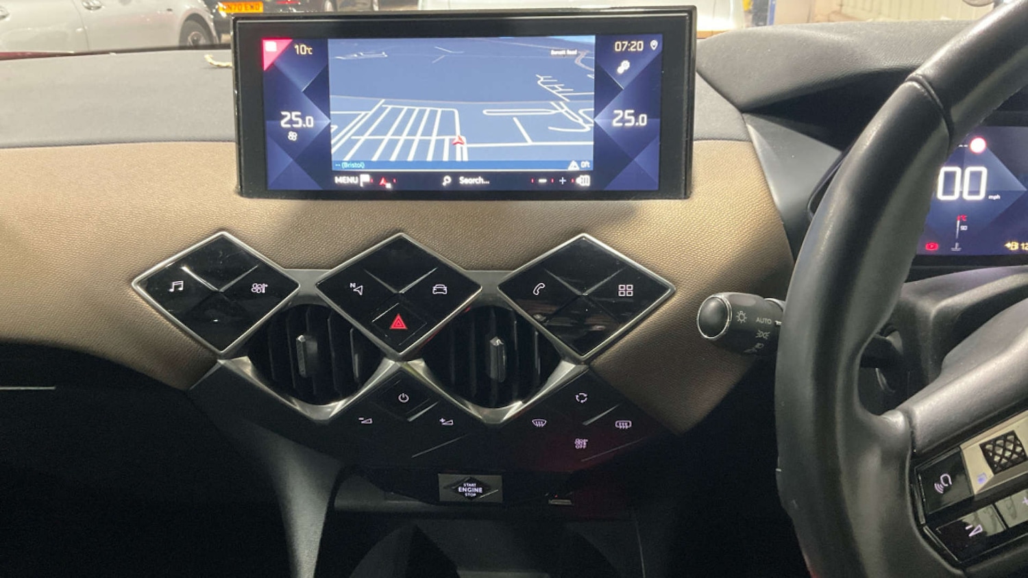 Used DS Automobiles DS 3 Crossback 2020 for sale - 76560177: Photo 11