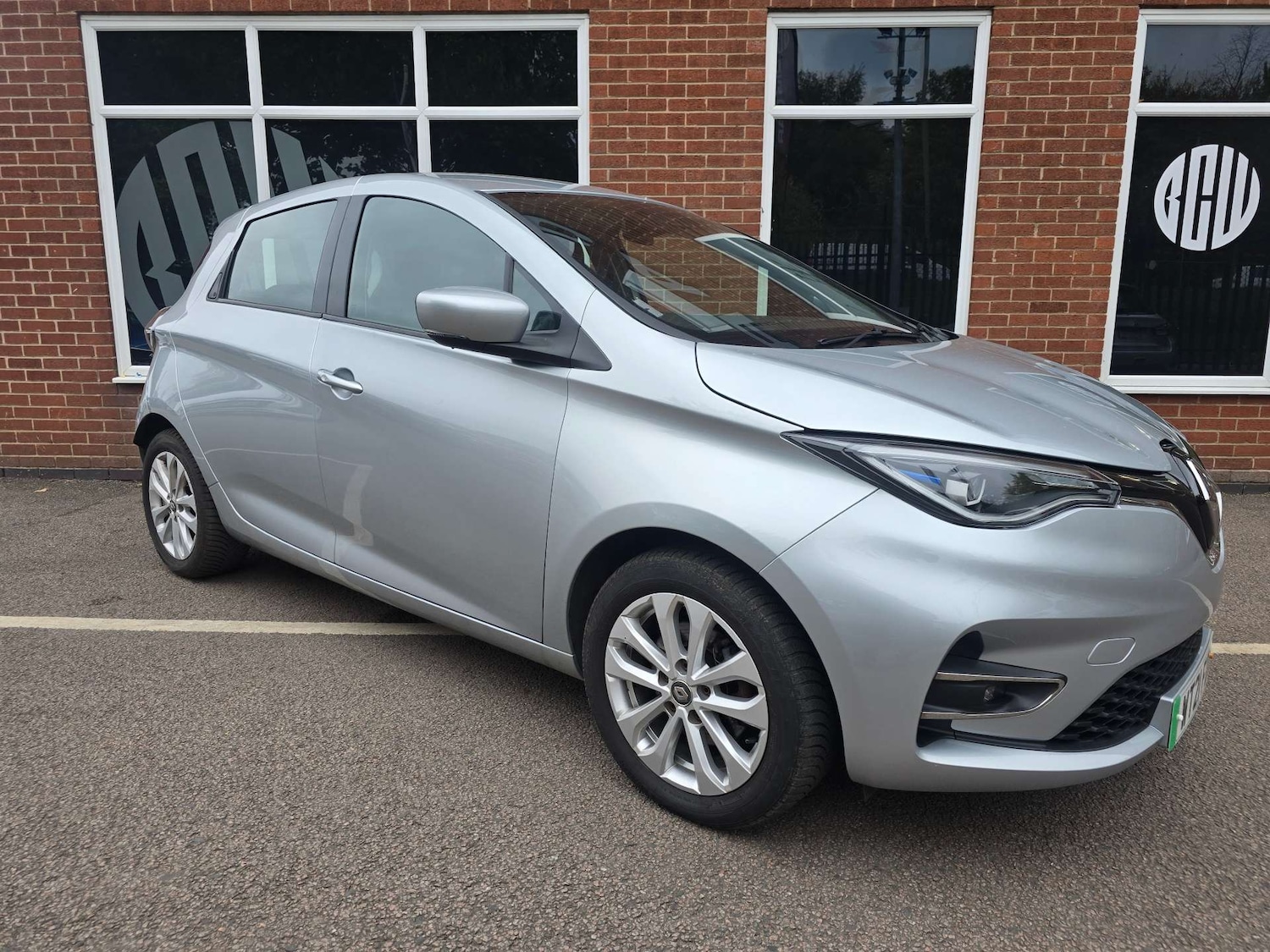 Used Renault Zoe 2021 for sale - 76277826: Photo 1