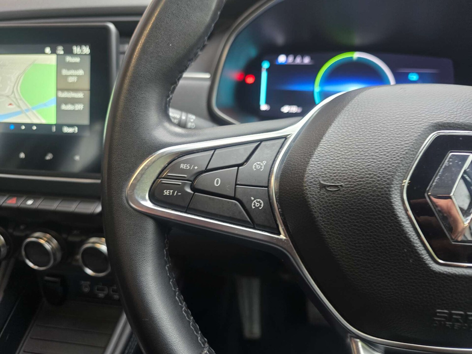 Used Renault Zoe 2021 for sale - 76277826: Photo 14