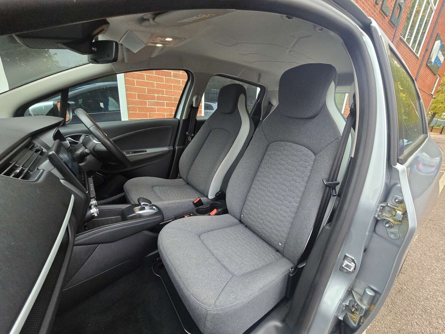 Used Renault Zoe 2021 for sale - 76277826: Photo 26