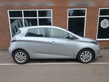 Used Renault Zoe 2021 for sale - 76277826: Photo