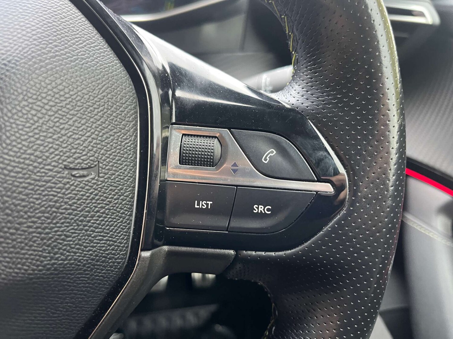 Used Peugeot 2008 2021 for sale - 76345010: Photo 24