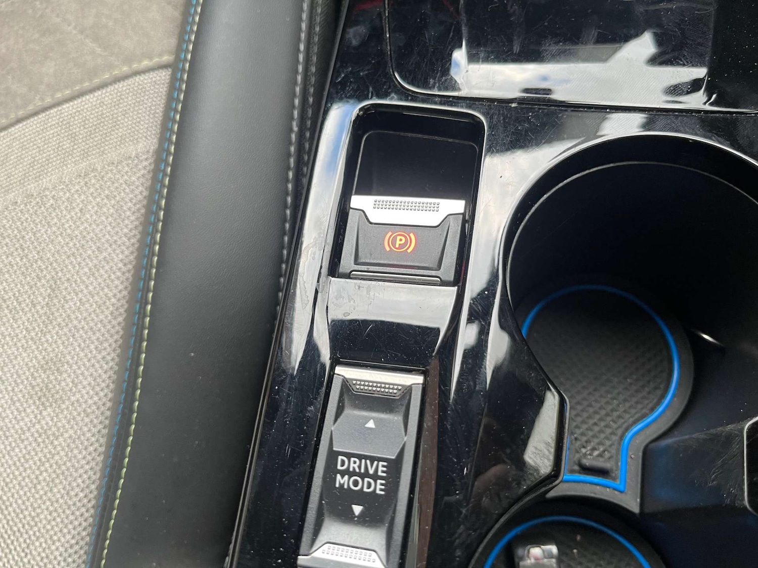 Used Peugeot 2008 2021 for sale - 76345010: Photo 29