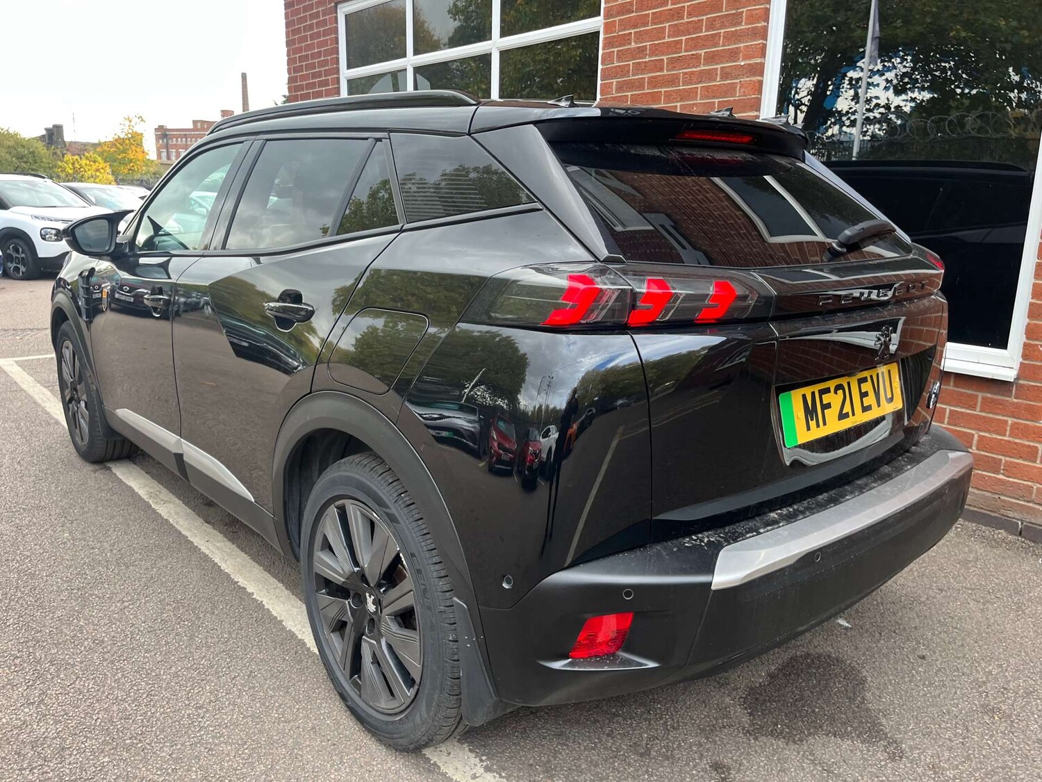 Used Peugeot 2008 2021 for sale - 76345010: Photo 6