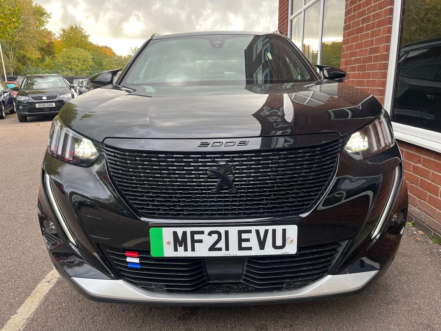 Used Peugeot 2008 2021 for sale - 76345010: Photo 8