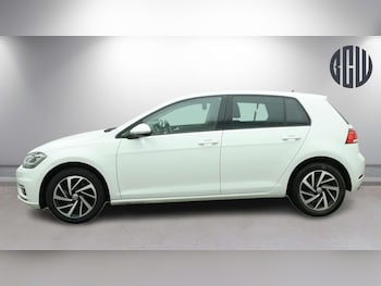 Used Volkswagen Golf 2019 for sale - 78460242: Photo
