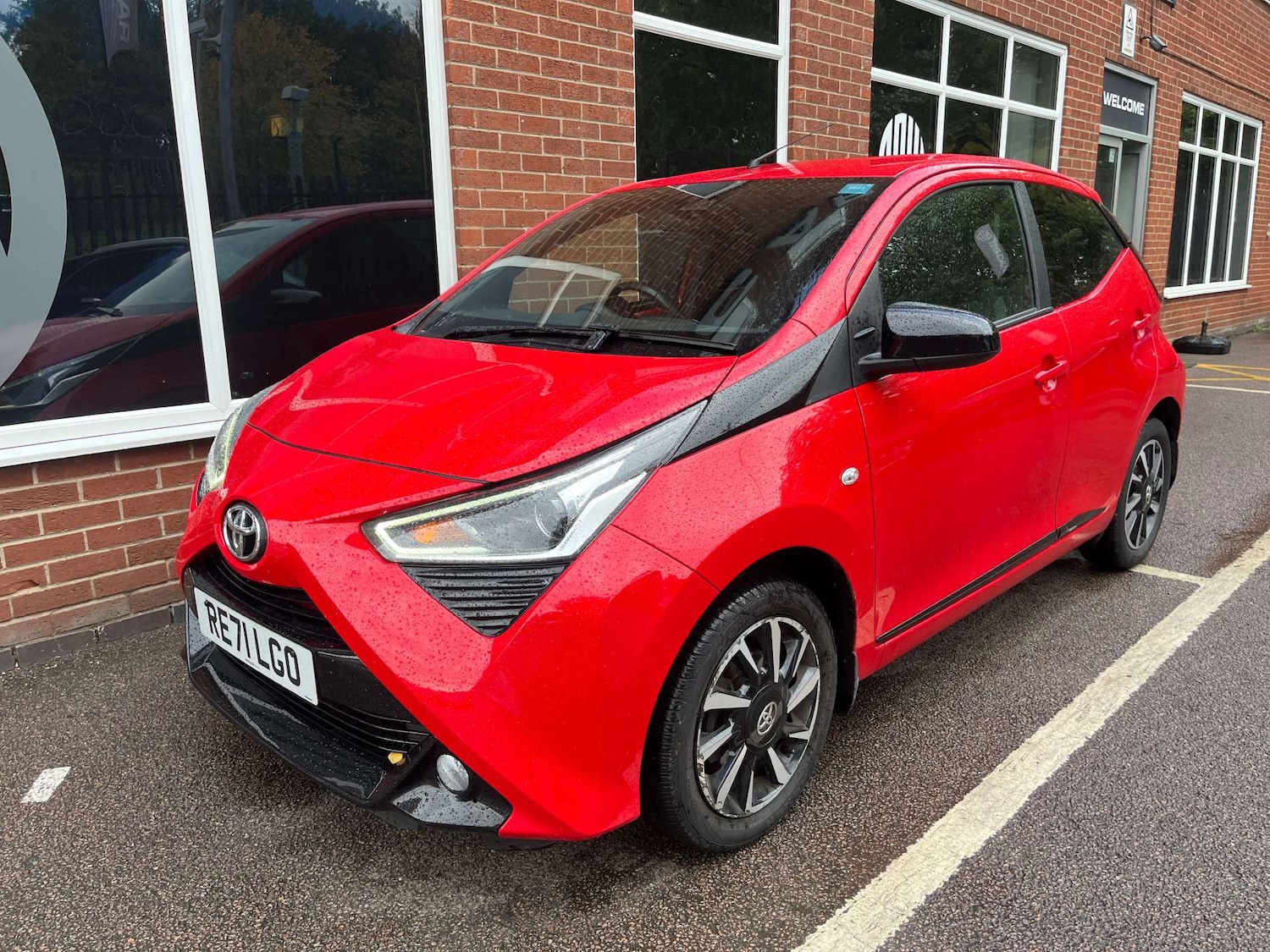 Used Toyota AYGO 2021 for sale - 76277663: Photo 4