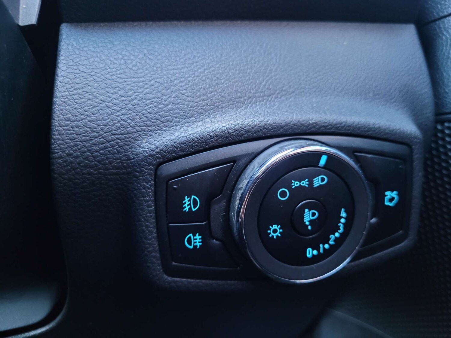 Used Ford Ka+ 2019 for sale - 75750235: Photo 29