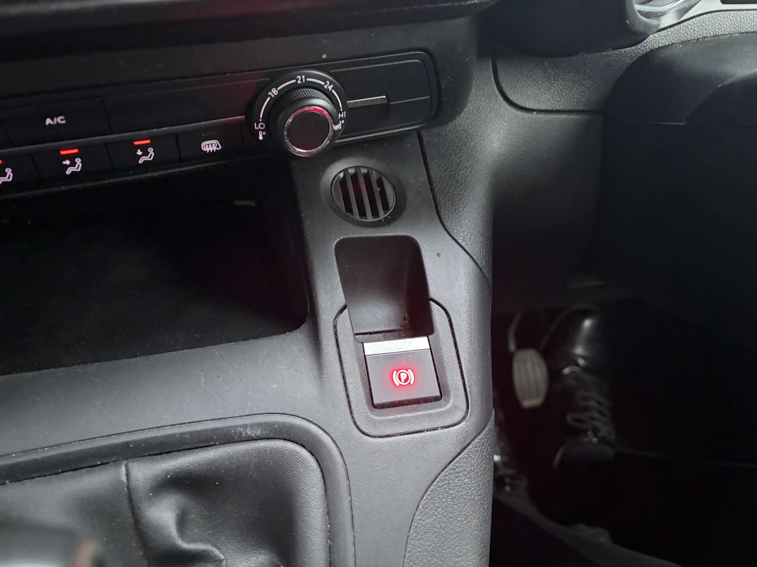 Used Citroen Berlingo 2020 for sale - 76946101: Photo 18