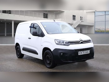 Used Citroen Berlingo 2020 for sale - 76946101: Photo