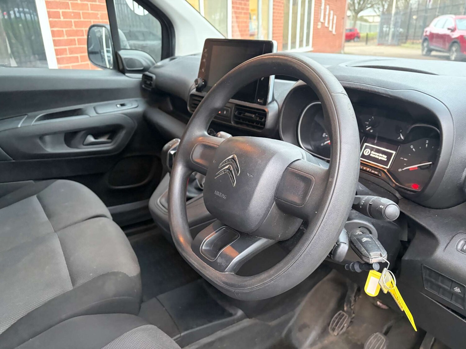 Used Citroen Berlingo 2020 for sale - 76946101: Photo 8