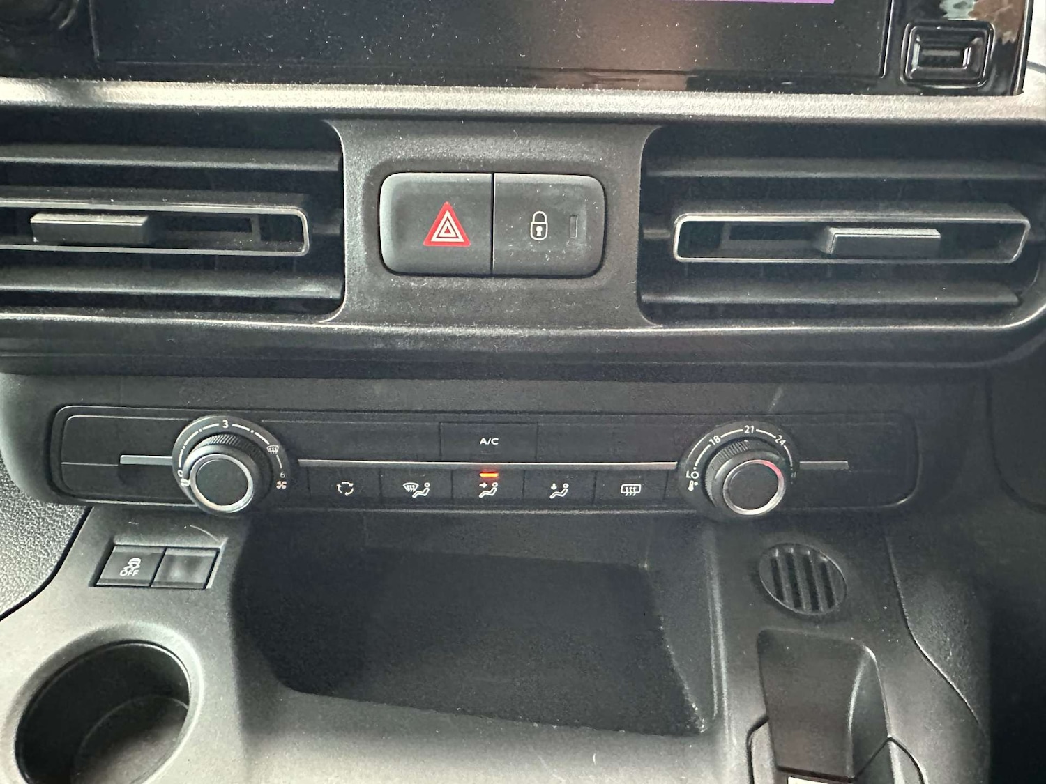 Used Peugeot Rifter 2019 for sale - 76277791: Photo 17