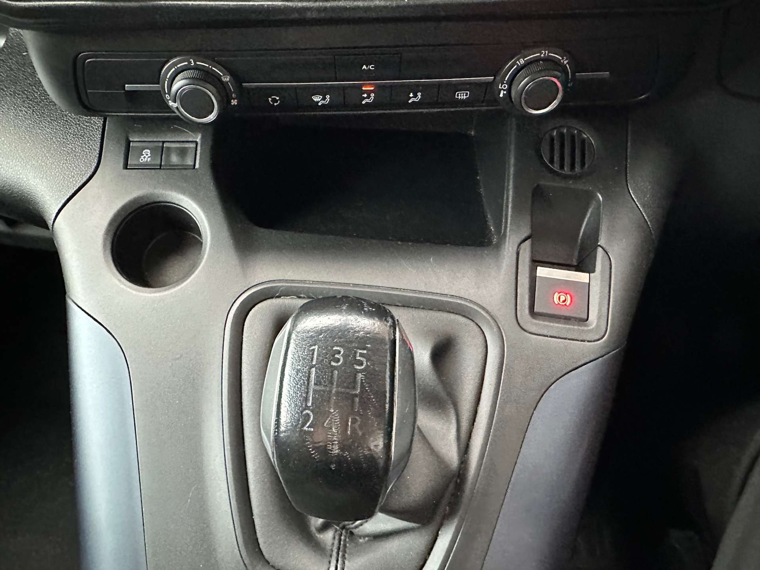 Used Peugeot Rifter 2019 for sale - 76277791: Photo 19