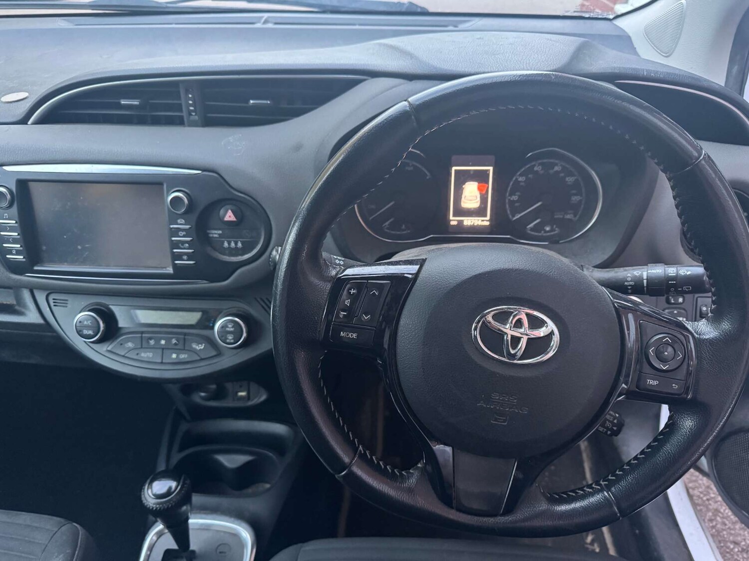 Used Toyota Yaris 2018 for sale - 76402686: Photo 13