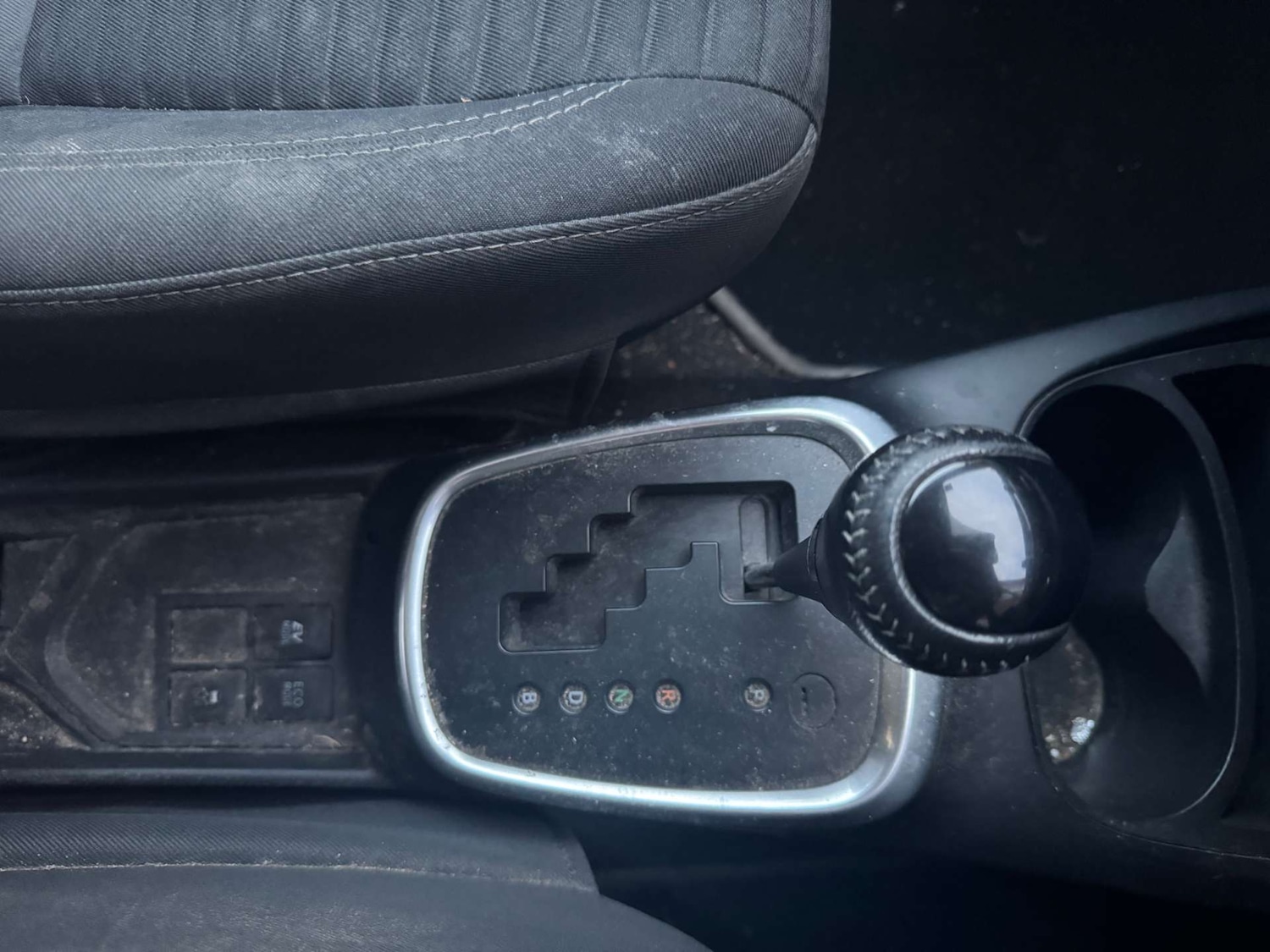 Used Toyota Yaris 2018 for sale - 76402686: Photo 17