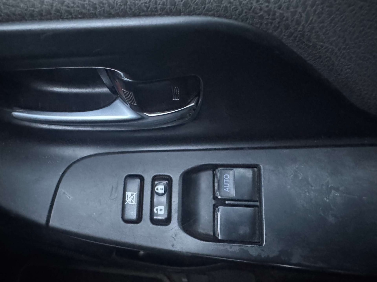 Used Toyota Yaris 2018 for sale - 76402686: Photo 18