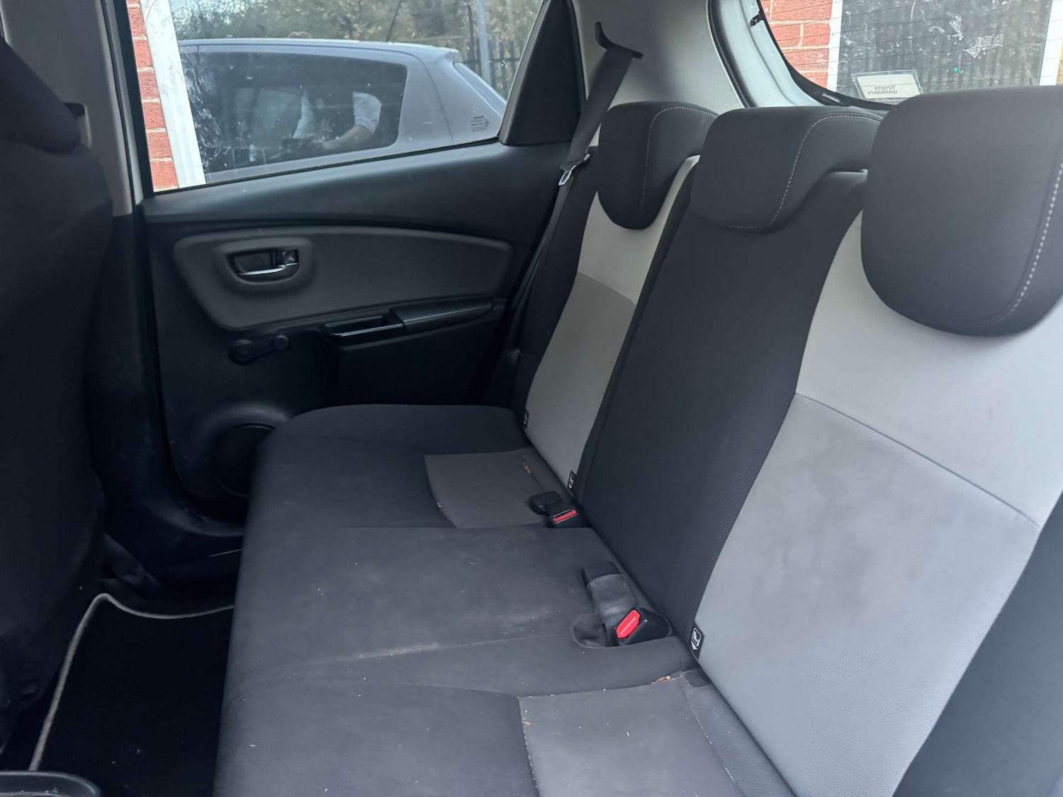 Used Toyota Yaris 2018 for sale - 76402686: Photo 21