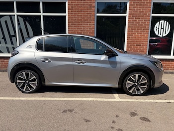 Used Peugeot 208 2020 for sale - 79229123: Photo