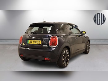 Used MINI Hatch 2021 for sale - 79575831: Photo