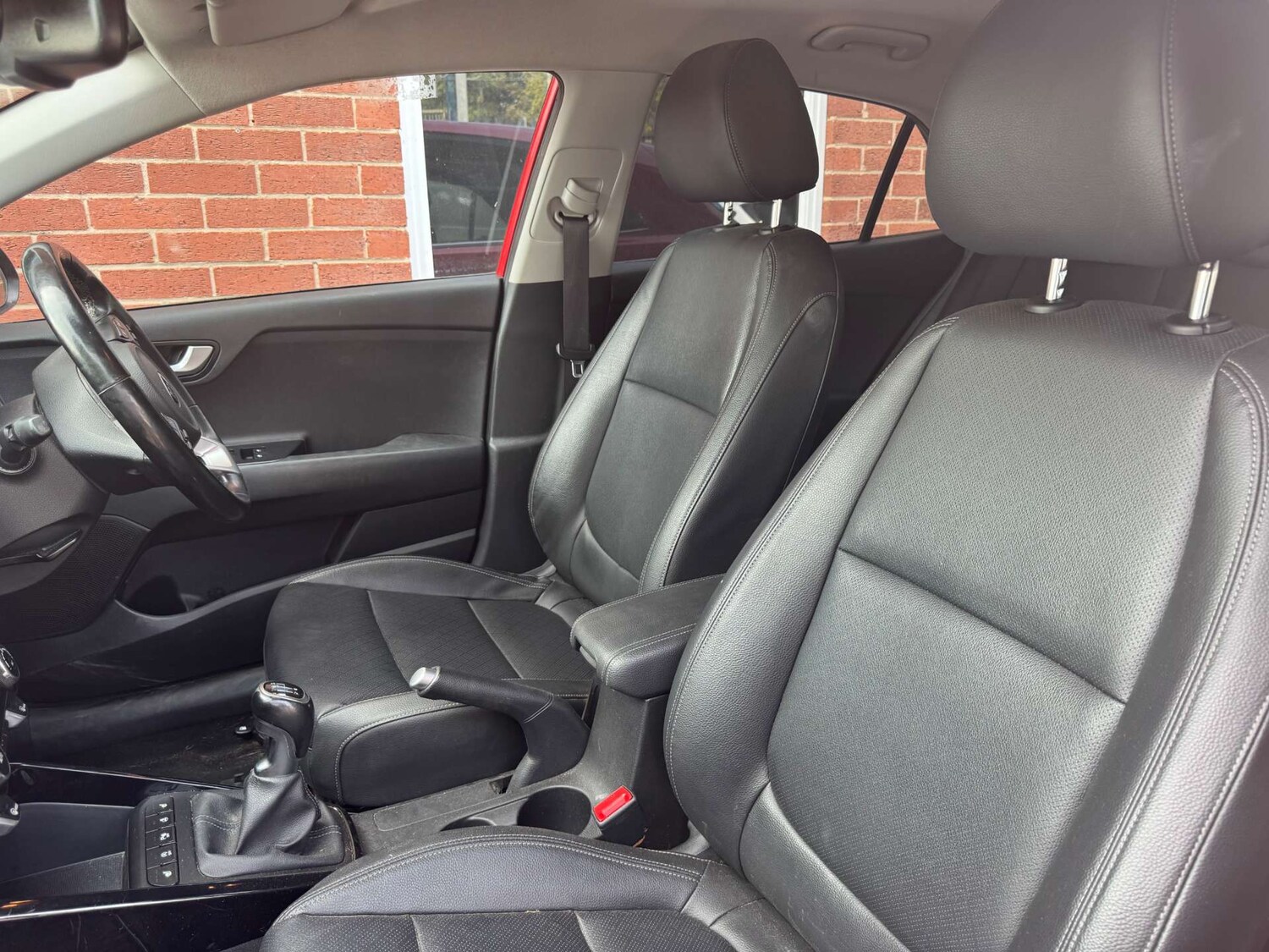 Used Kia Rio 2020 for sale - 76277588: Photo 28