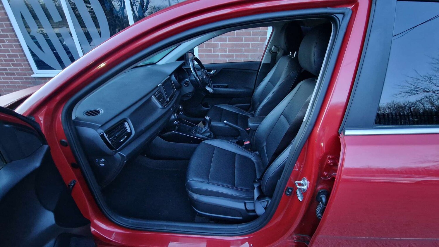 Used Kia Rio 2020 for sale - 76277588: Photo 37