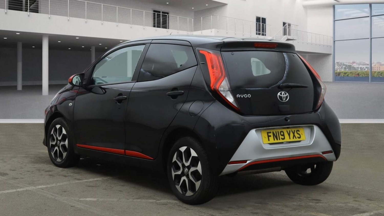 Used Toyota AYGO 2019 for sale - 77736113: Photo 3