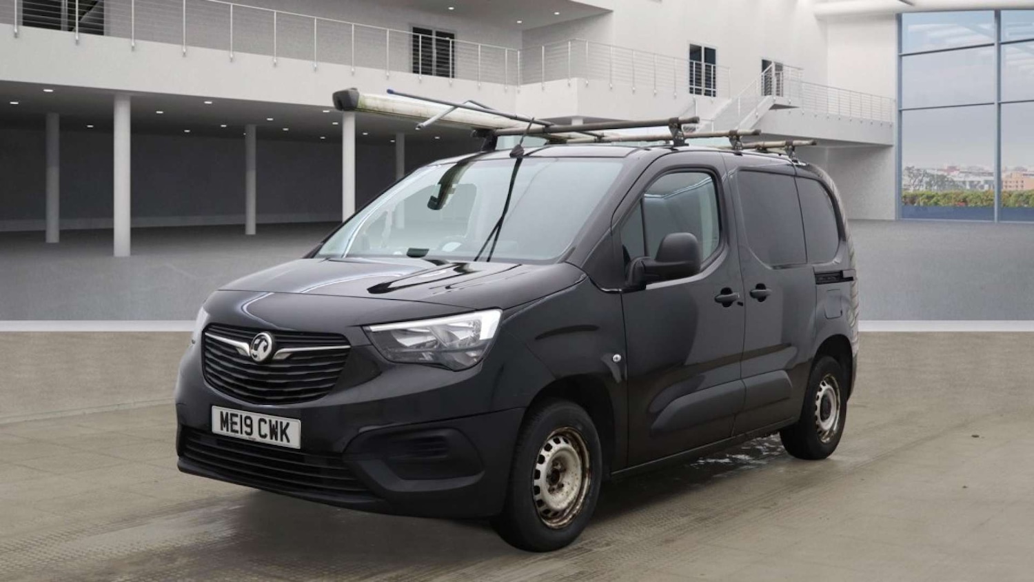 Used Vauxhall Combo 2019 for sale - 76914452: Photo 2