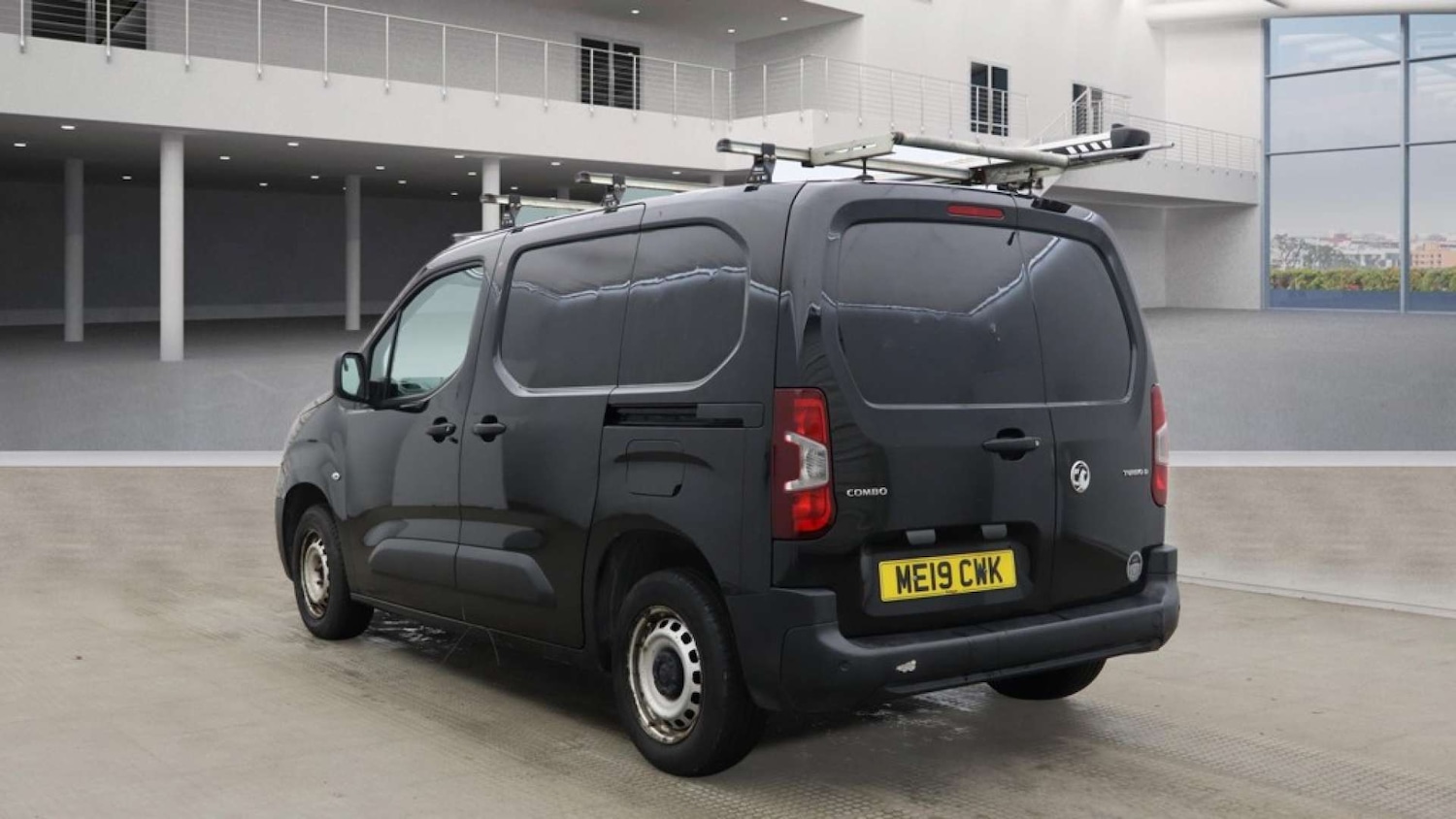 Used Vauxhall Combo 2019 for sale - 76914452: Photo 3