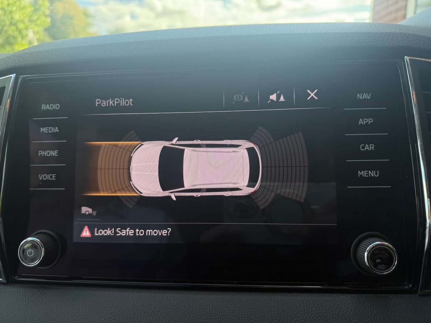 Used Skoda Karoq 2019 for sale - 76277604: Photo 19