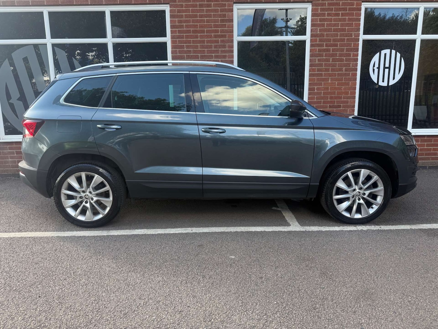 Used Skoda Karoq 2019 for sale - 76277604: Photo 3