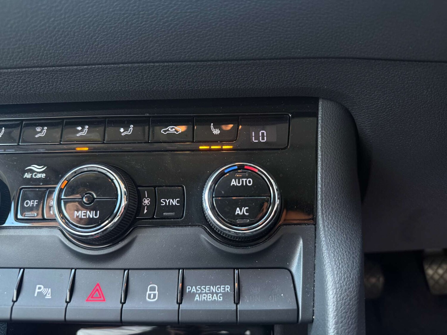 Used Skoda Karoq 2019 for sale - 76277604: Photo 31