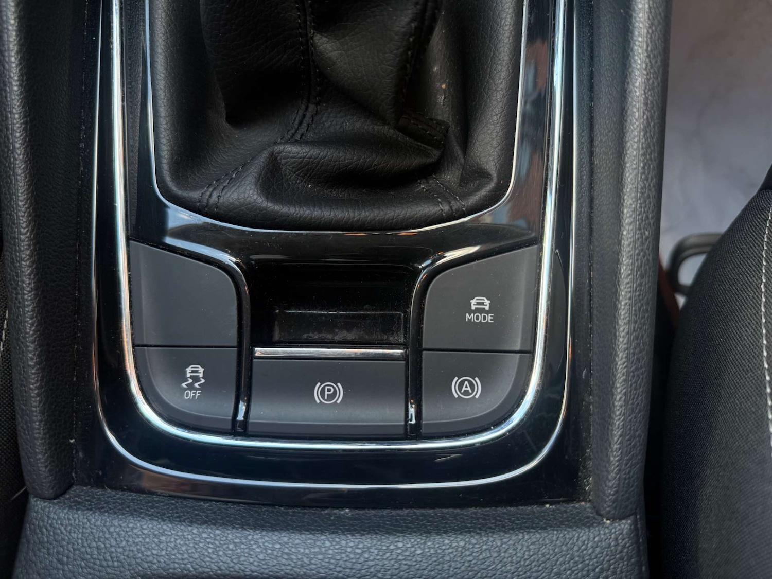 Used Skoda Karoq 2019 for sale - 76277604: Photo 37