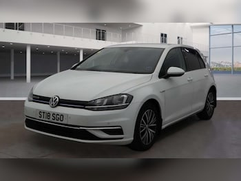 Used Volkswagen Golf 2018 for sale - 77708963: Photo