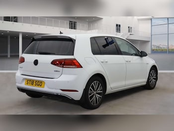 Used Volkswagen Golf 2018 for sale - 77708963: Photo