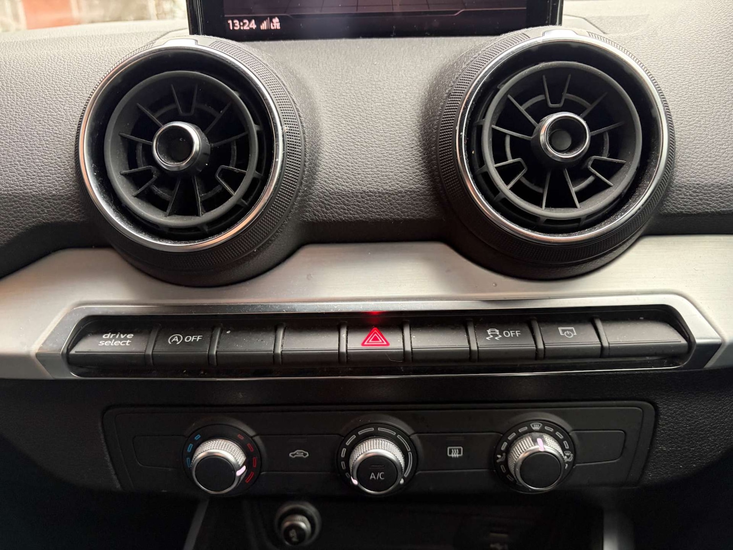 Used Audi Q2 2018 for sale - 76830178: Photo 23